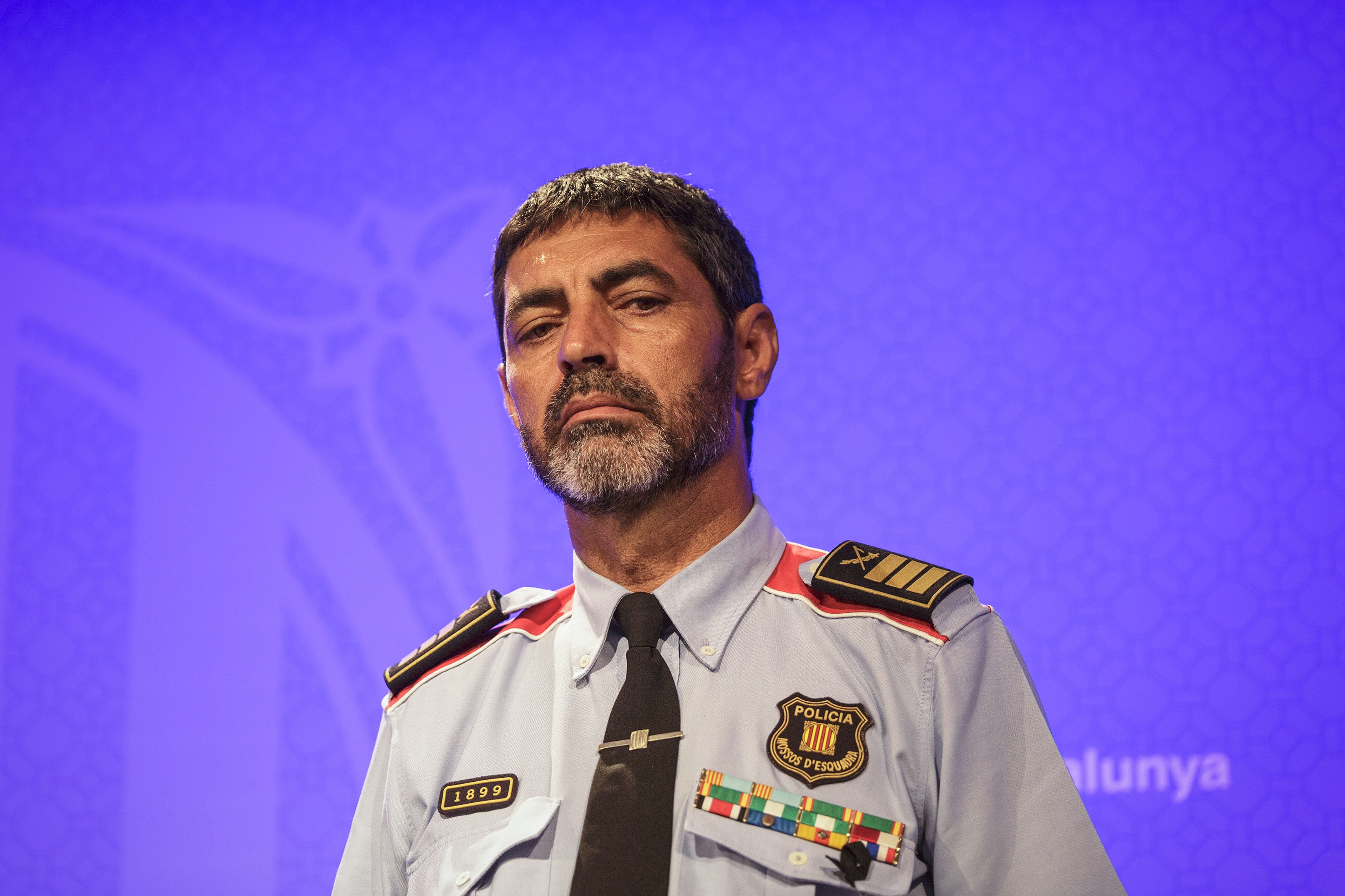 Trapero pide a los Mossos evitar el uso de la fuerza si no es necesario