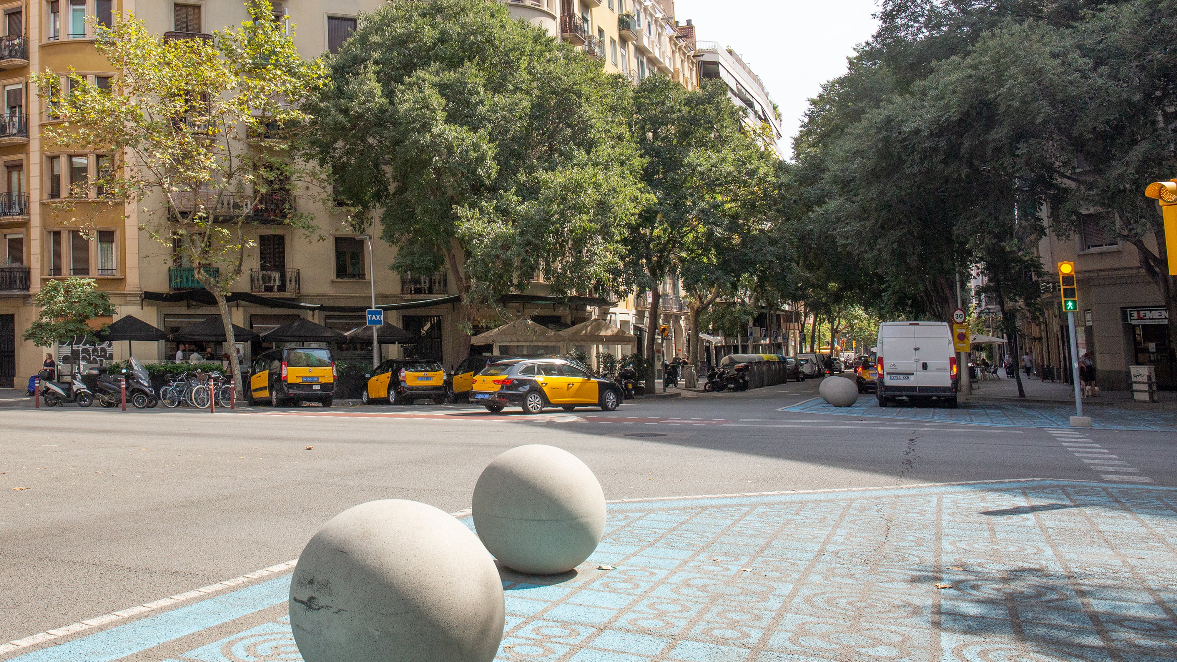 Creus que l'urbanisme tàctic de Barcelona és un perill?