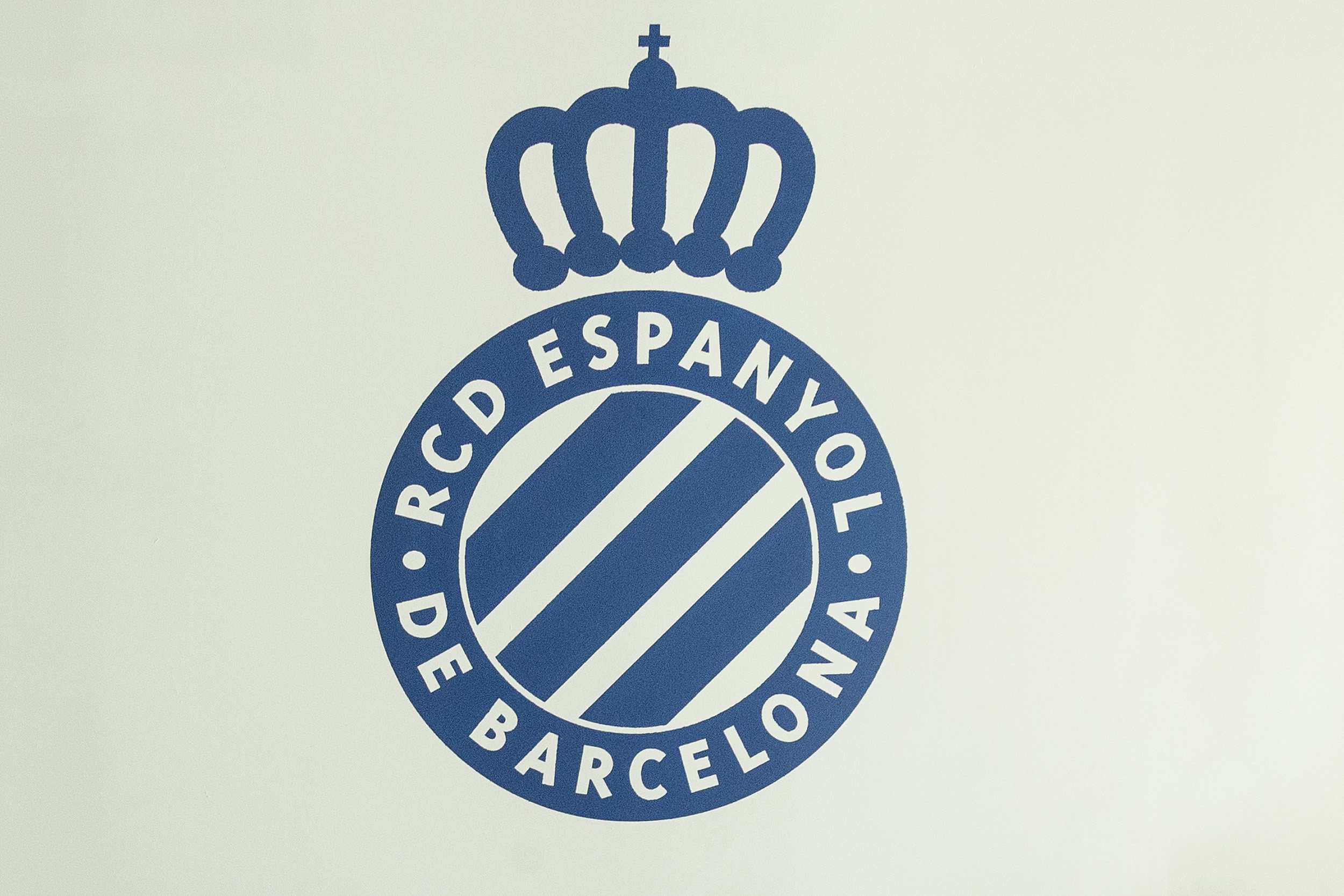 El Espanyol se desmarca de la imagen de Ana Frank vestida del Barça