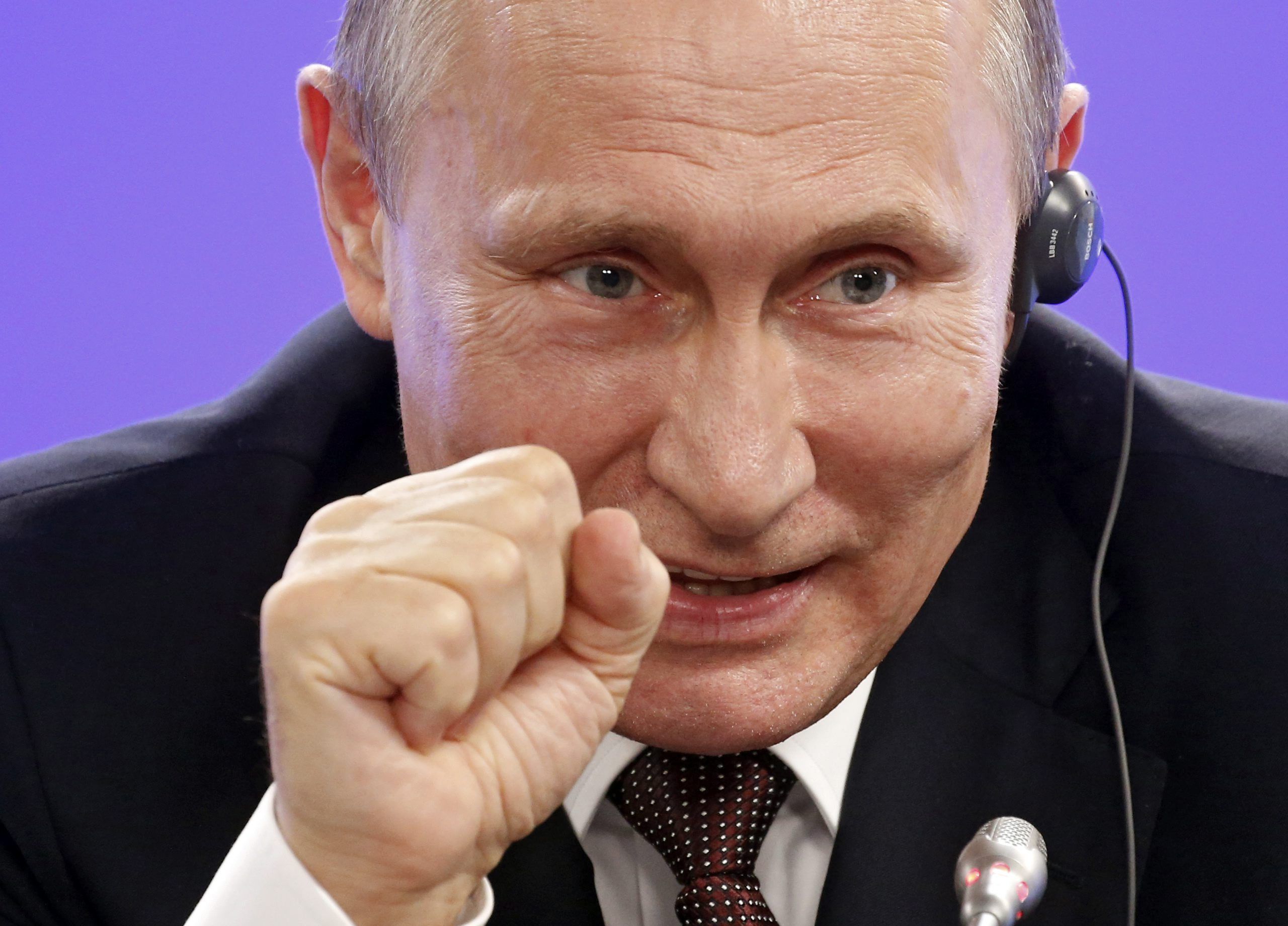 Putin permet per llei que l'home pugui pegar a la dona un cop l'any