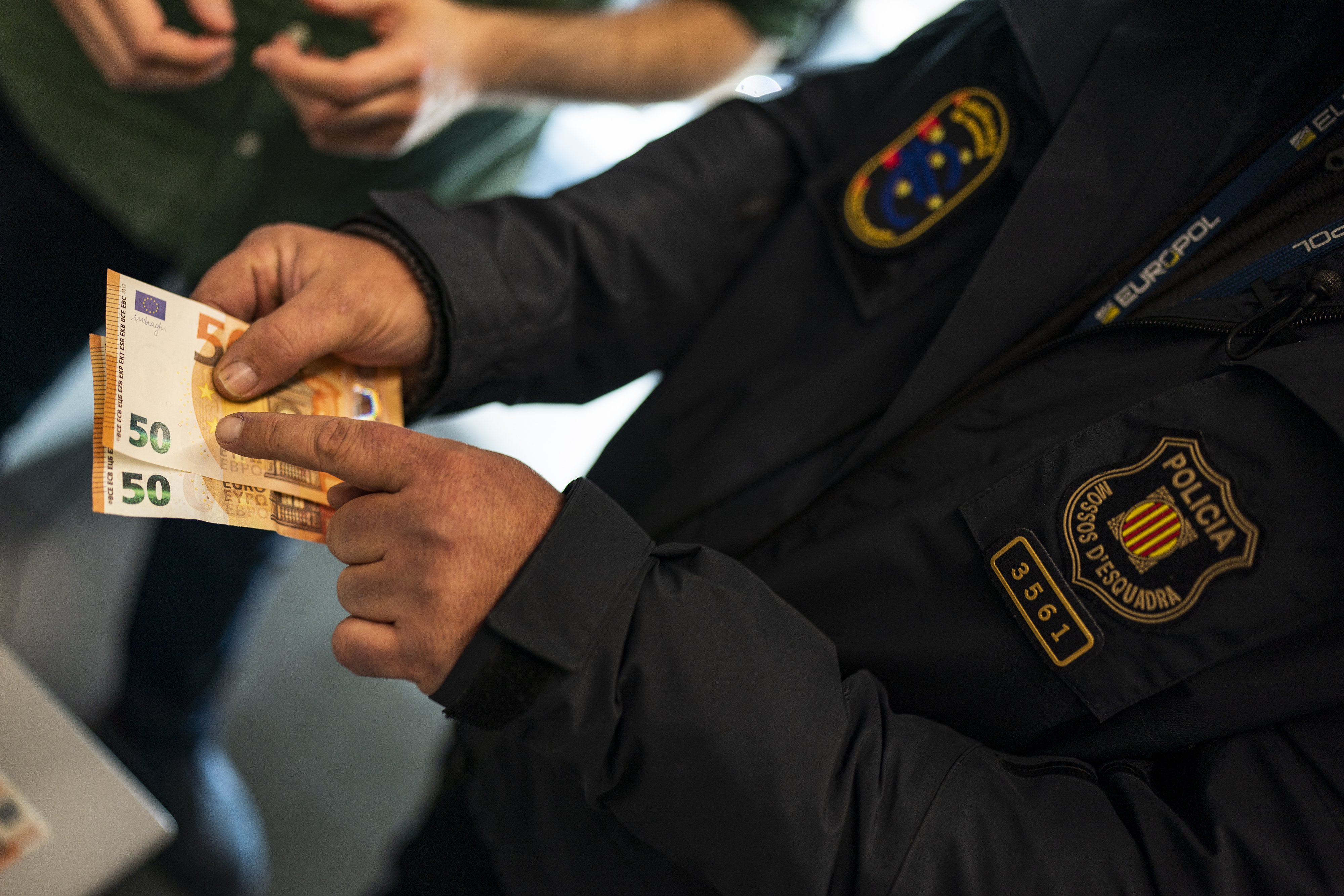 Falsificación de monedas y billetes mossos d'esquadra - JOAN MATEU PARRA 