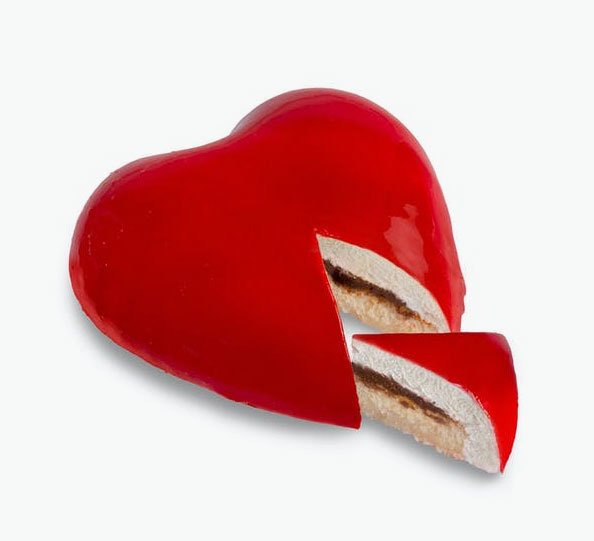 Tarta corazón relleno de nata y crema de avellana crujiente Hacendado congelado2