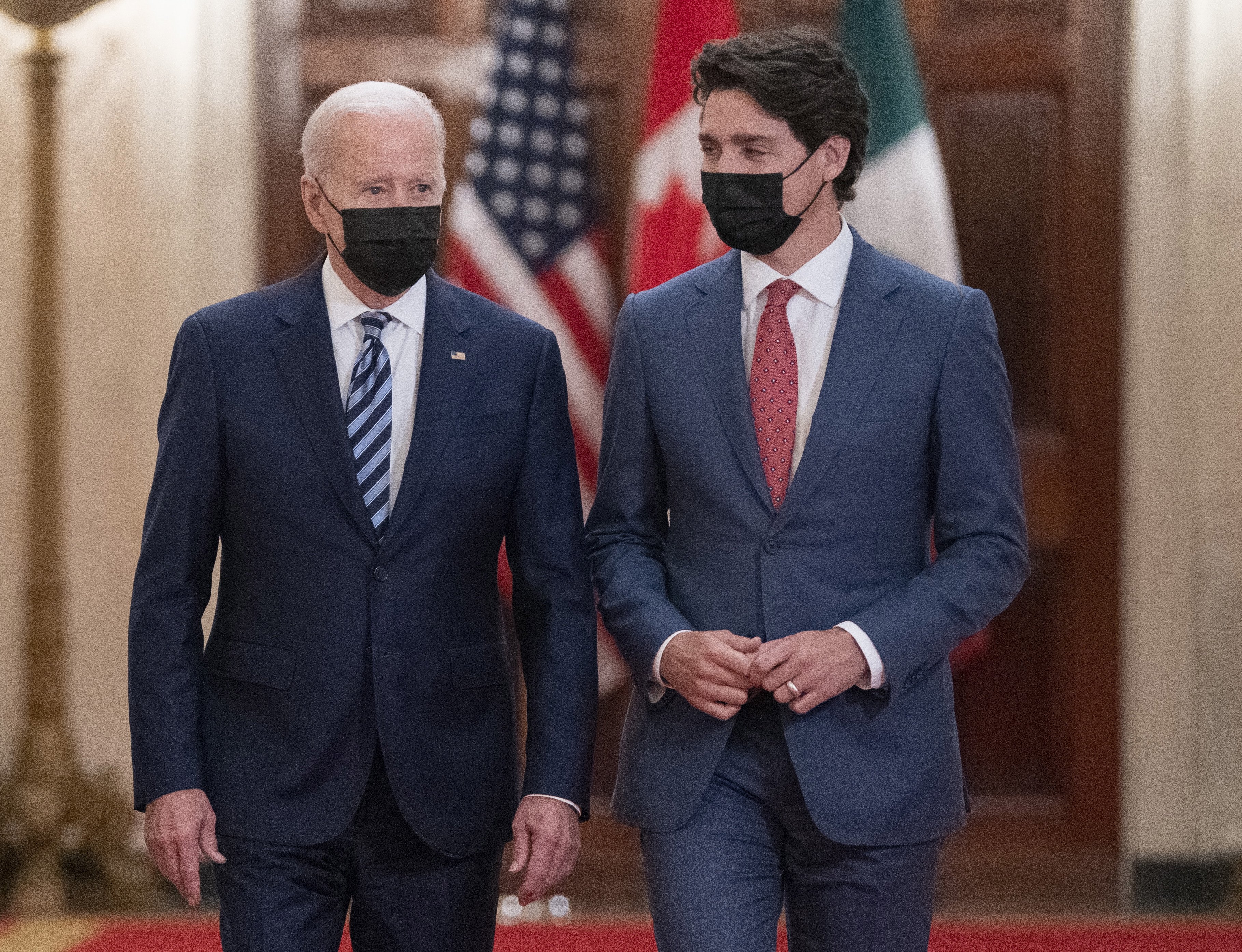 El Canadà promet a Biden posar fi al bloqueig provocat pels camioners antivacunes