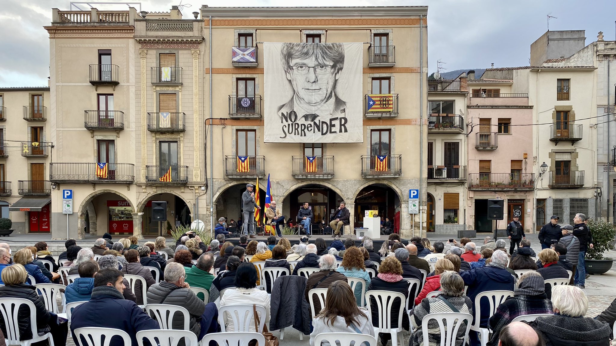 Boye: "Puigdemont ha decidit que tornarà quan pugui defensar-se dempeus"