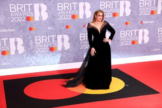 Adele vestida d'Armani