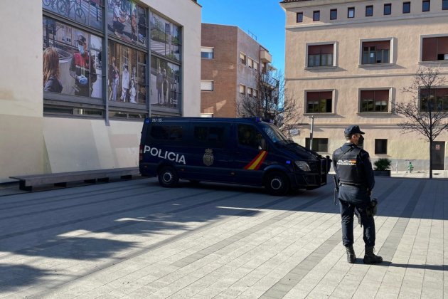 Furgoneta policia Nacional, Ayuntamiento de Cornellà, registro UDEF, contratos irregulares - Cedida