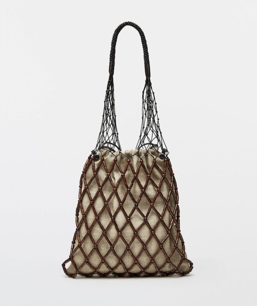 El nuevo bolso de Massimo Dutti que está enamorando a las expertas en moda es una red pescar