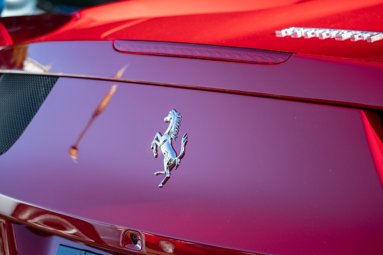 Los coches clásicos que más se revalorizan, hay un Ferrari que ya supera los 2 millones de euros