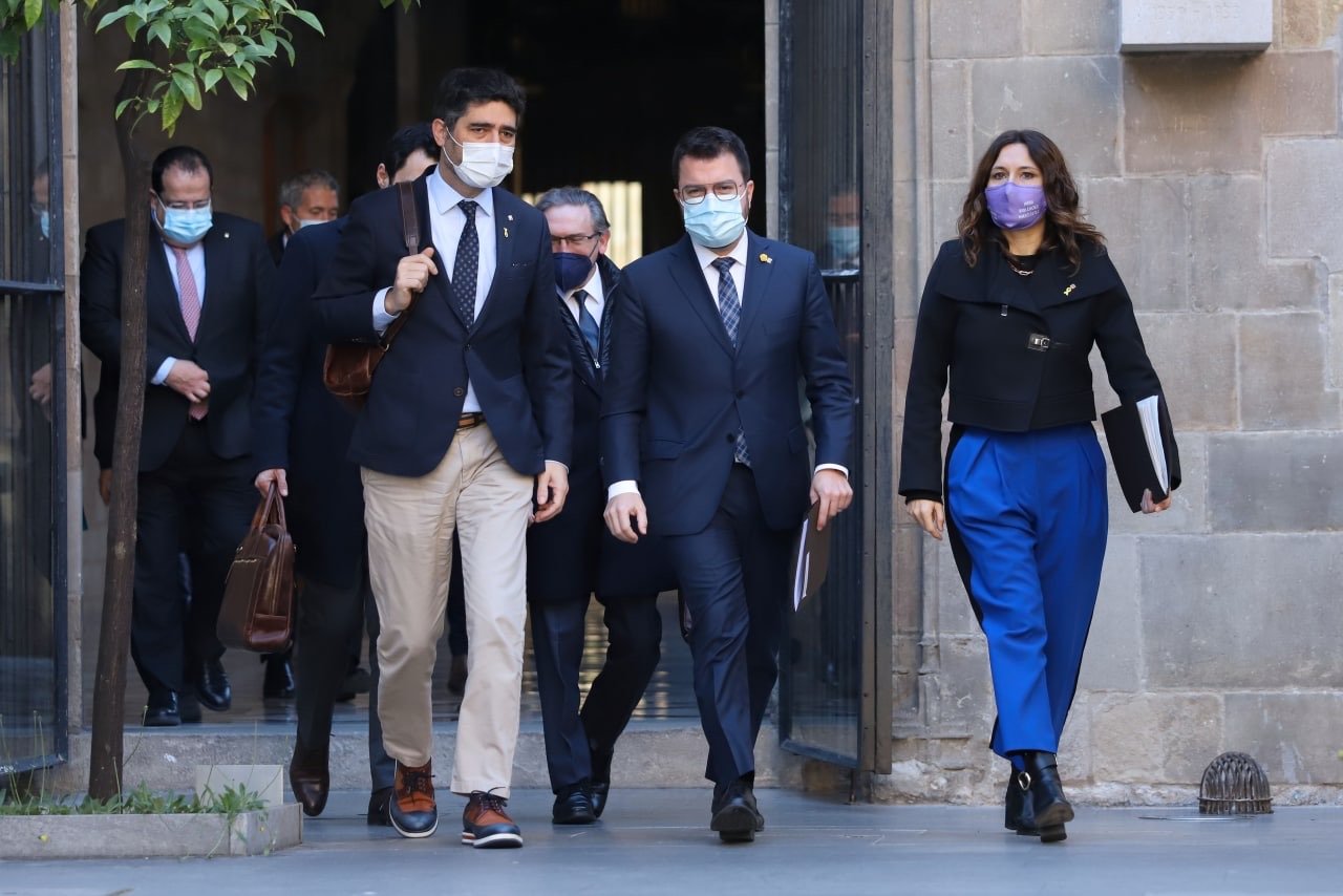 El Govern esquiva les crítiques de Junts i Puigdemont a Aragonès i avisa: "No sumen"