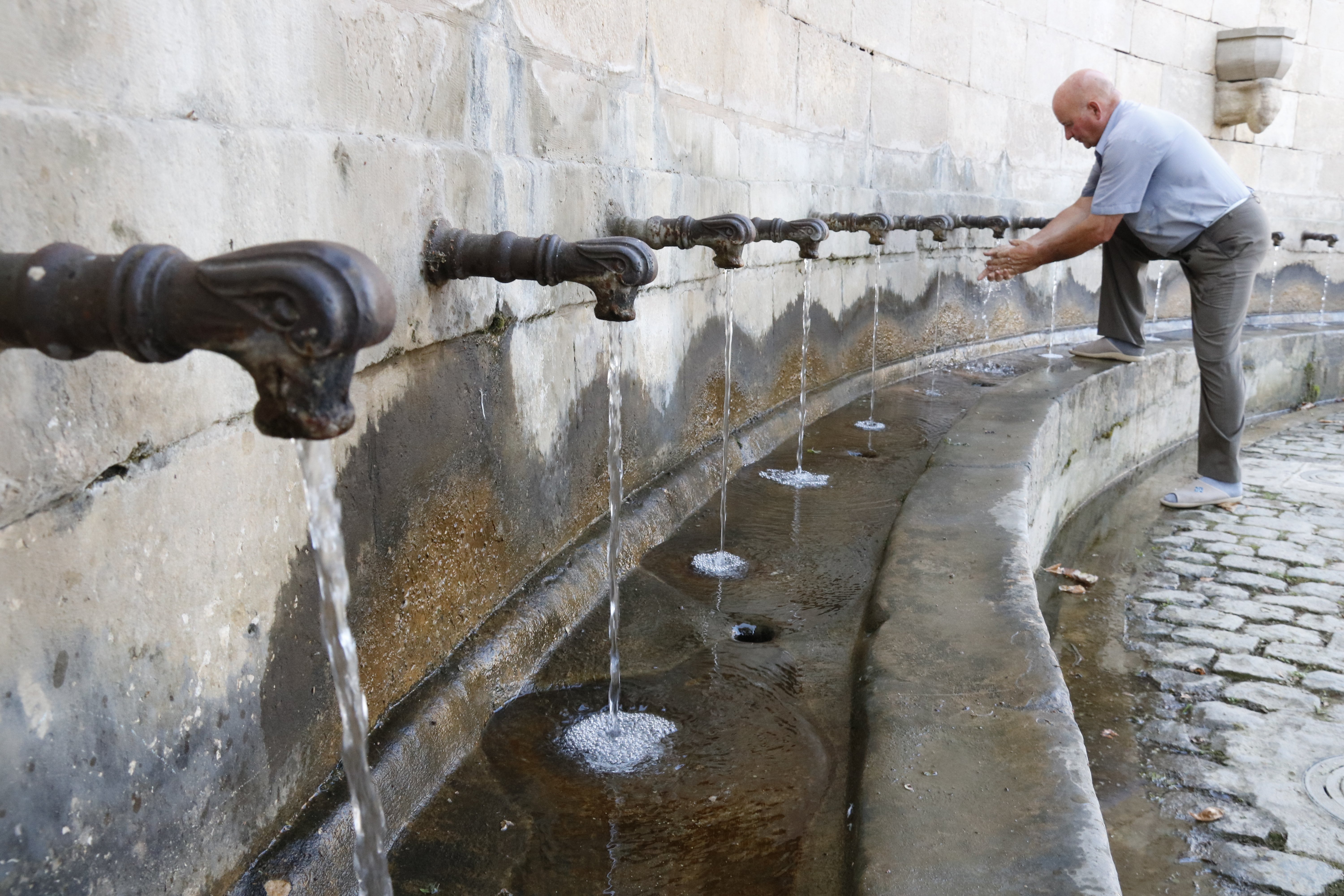 Las restricciones de agua podrían llegar a Barcelona a finales de noviembre