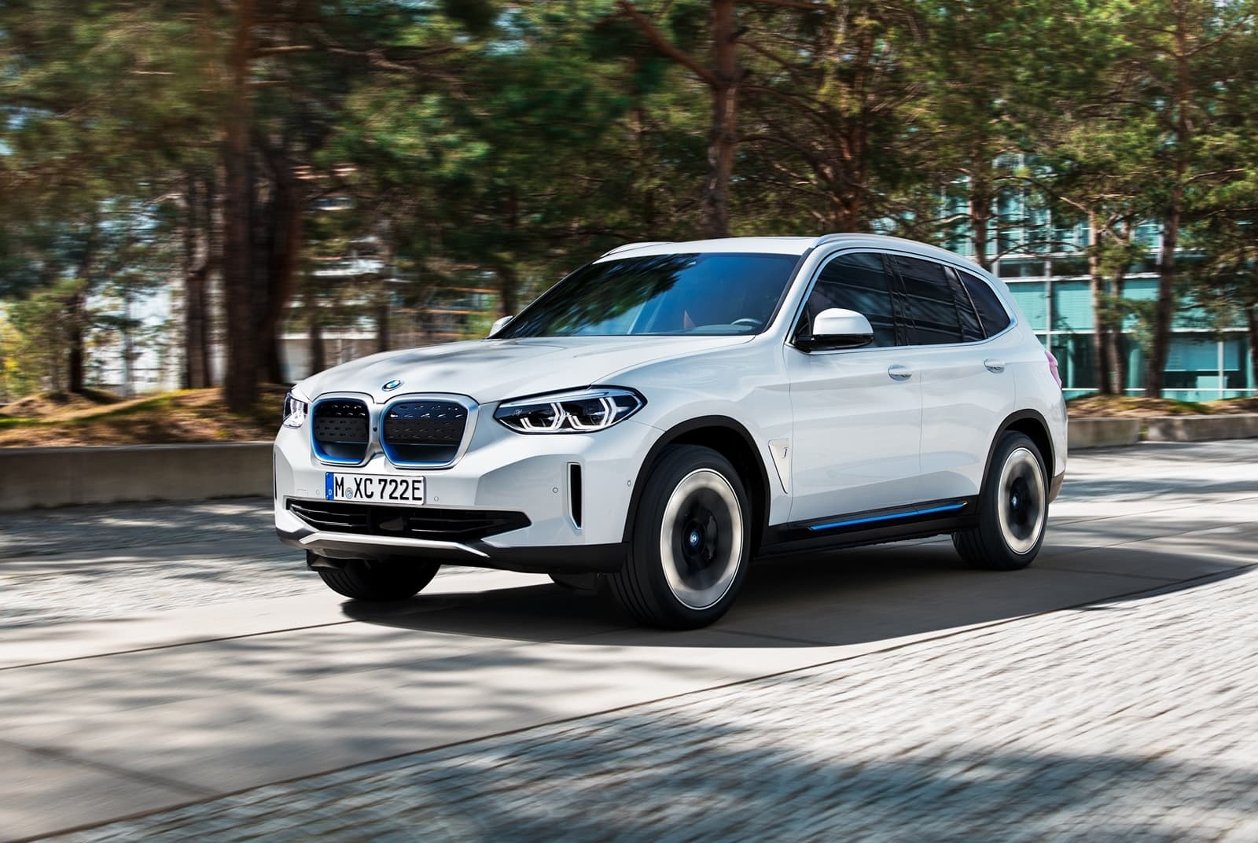 El BMW iX3 és un SUV top, però hi ha una alternativa igual de prèmium que costa la meitat