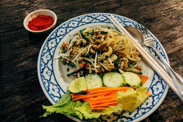 pad thai unsplash