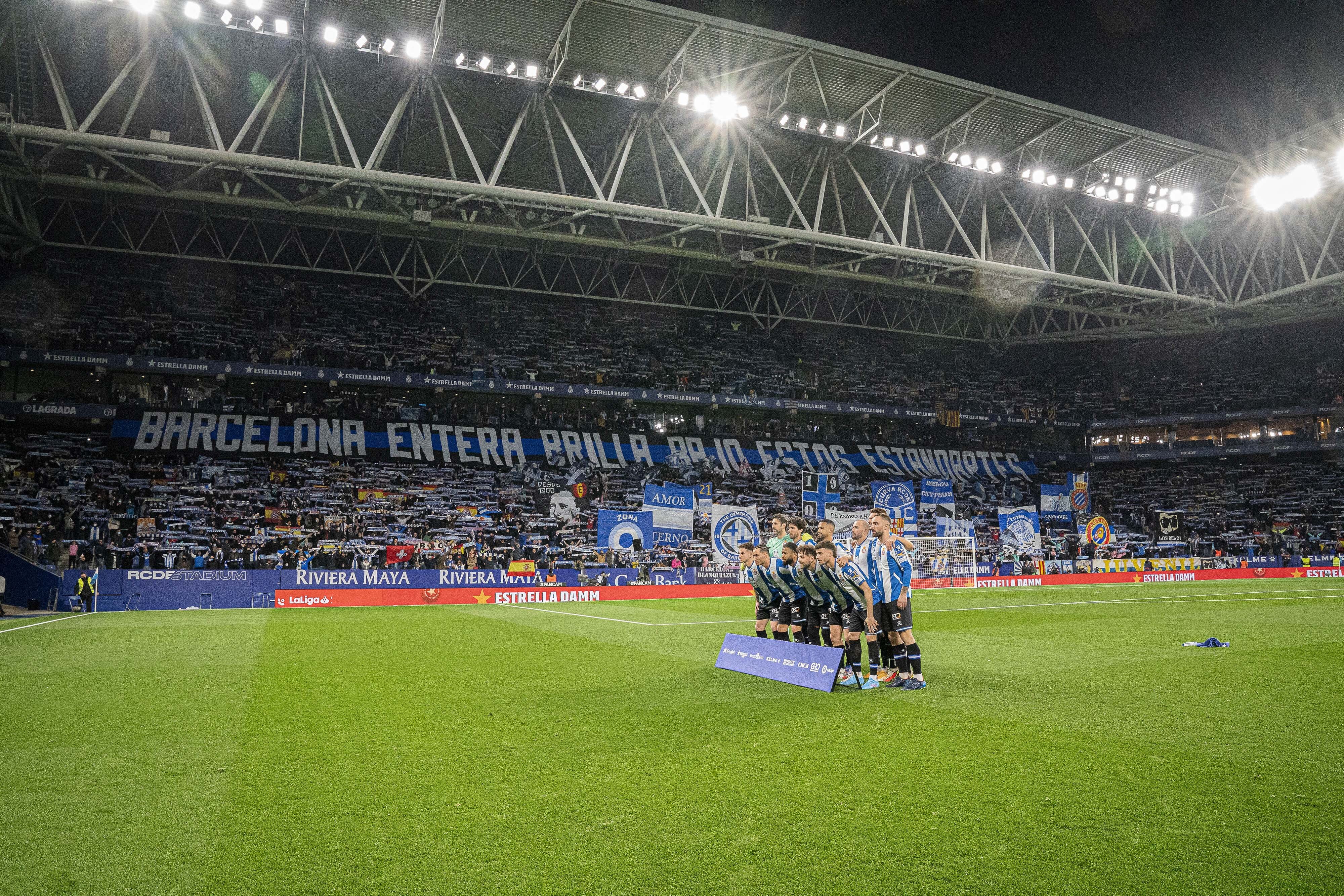 LaLiga denuncia insults d'aficionats de l'Espanyol contra el Barça i Piqué i càntics contra els espanyols