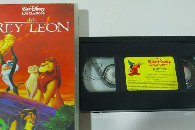 Piden locuras por la cinta VHS de El Rey León