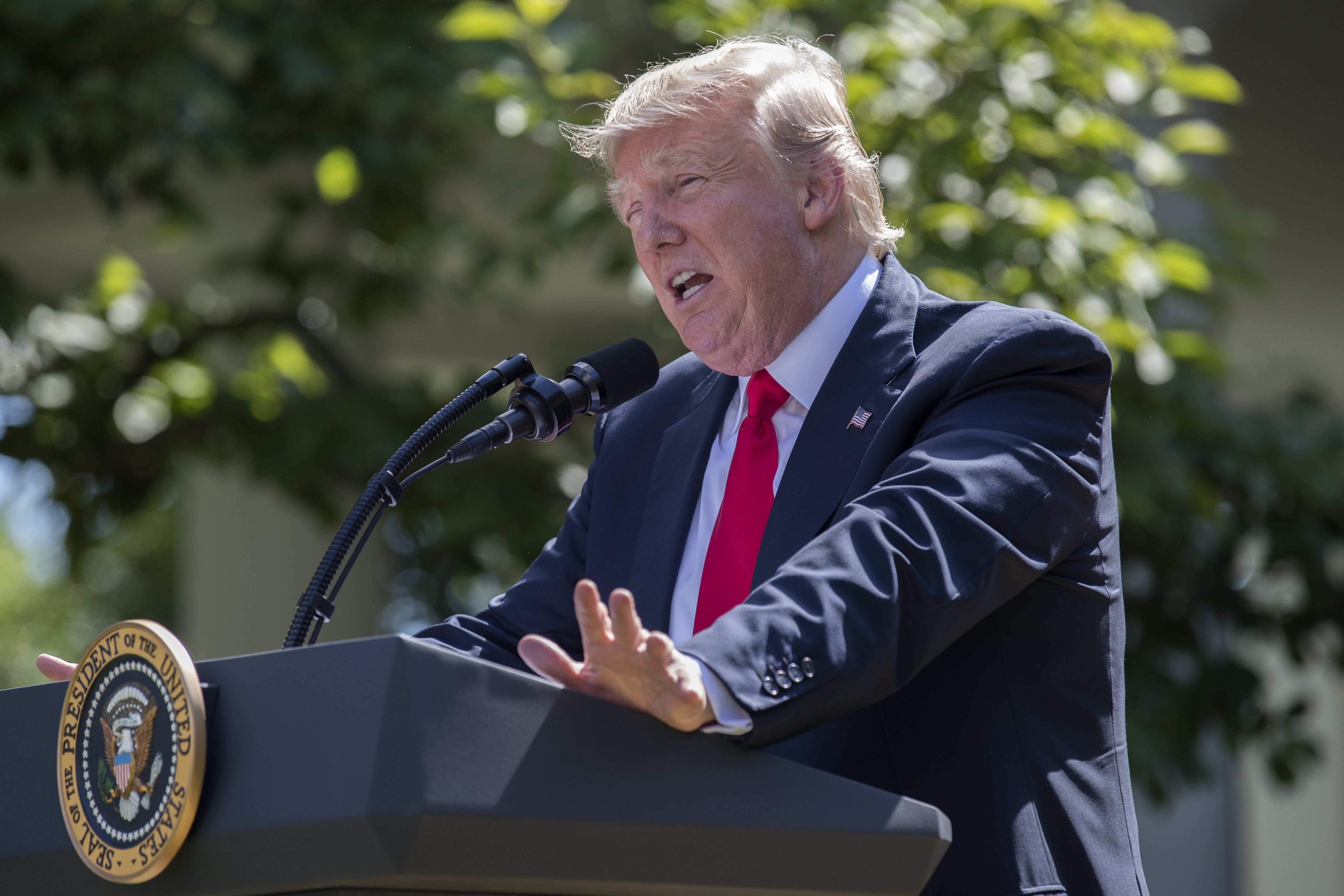 Trump anuncia la salida de los EE.UU. del acuerdo climático de París
