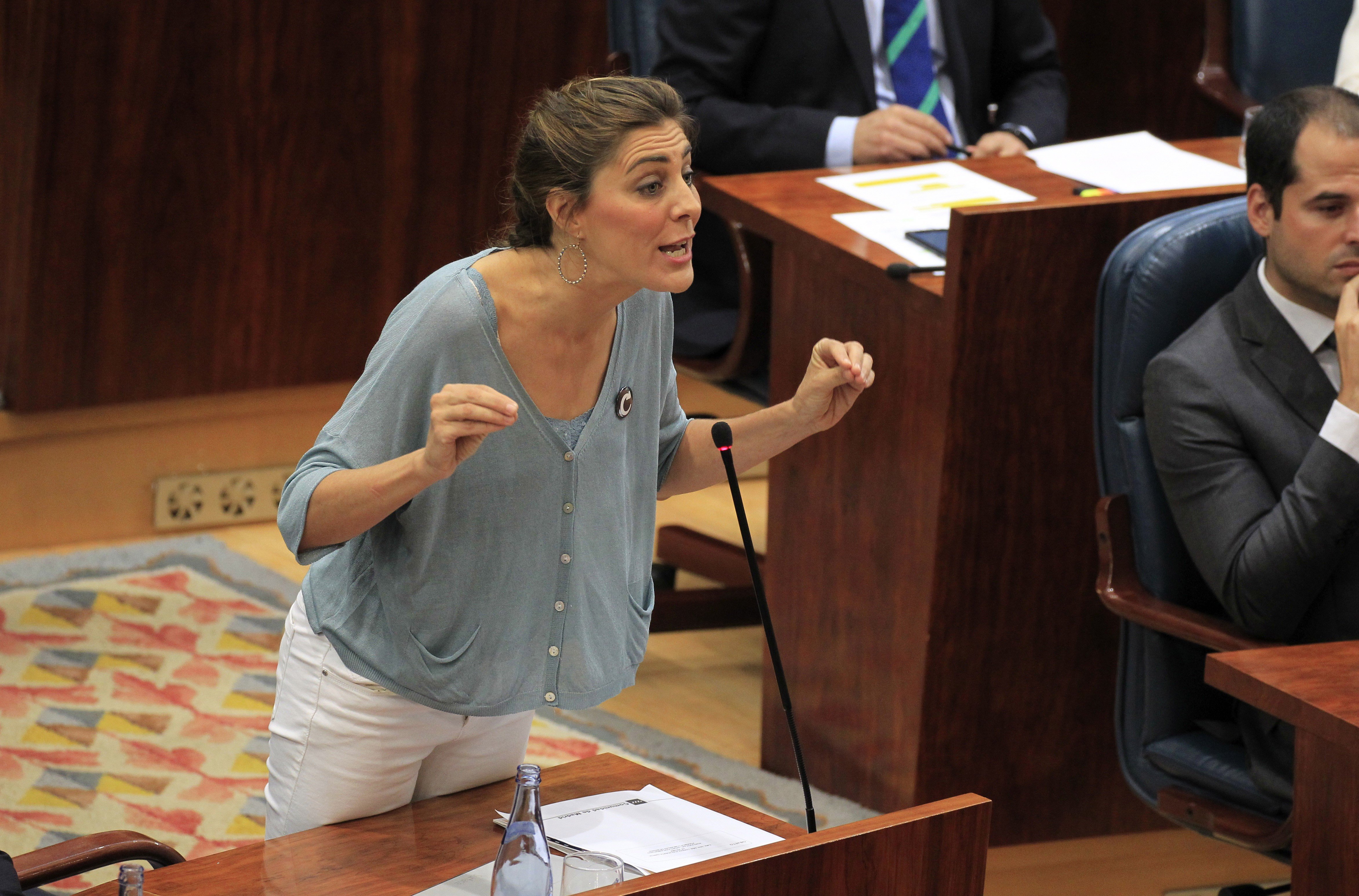 VÍDEO: La presidenta de l'Assemblea de Madrid perd els nervis amb Podemos