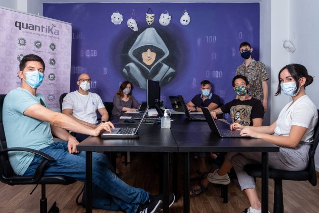 Quantika 14 són investigadors d'informàtica Quantika 14 són investigadors d'informàtica