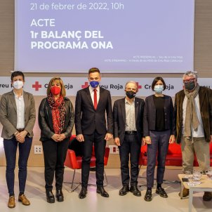 Un projecte d'Aigües de Barcelona dona feina a persones vulnerables: la meitat són contractats