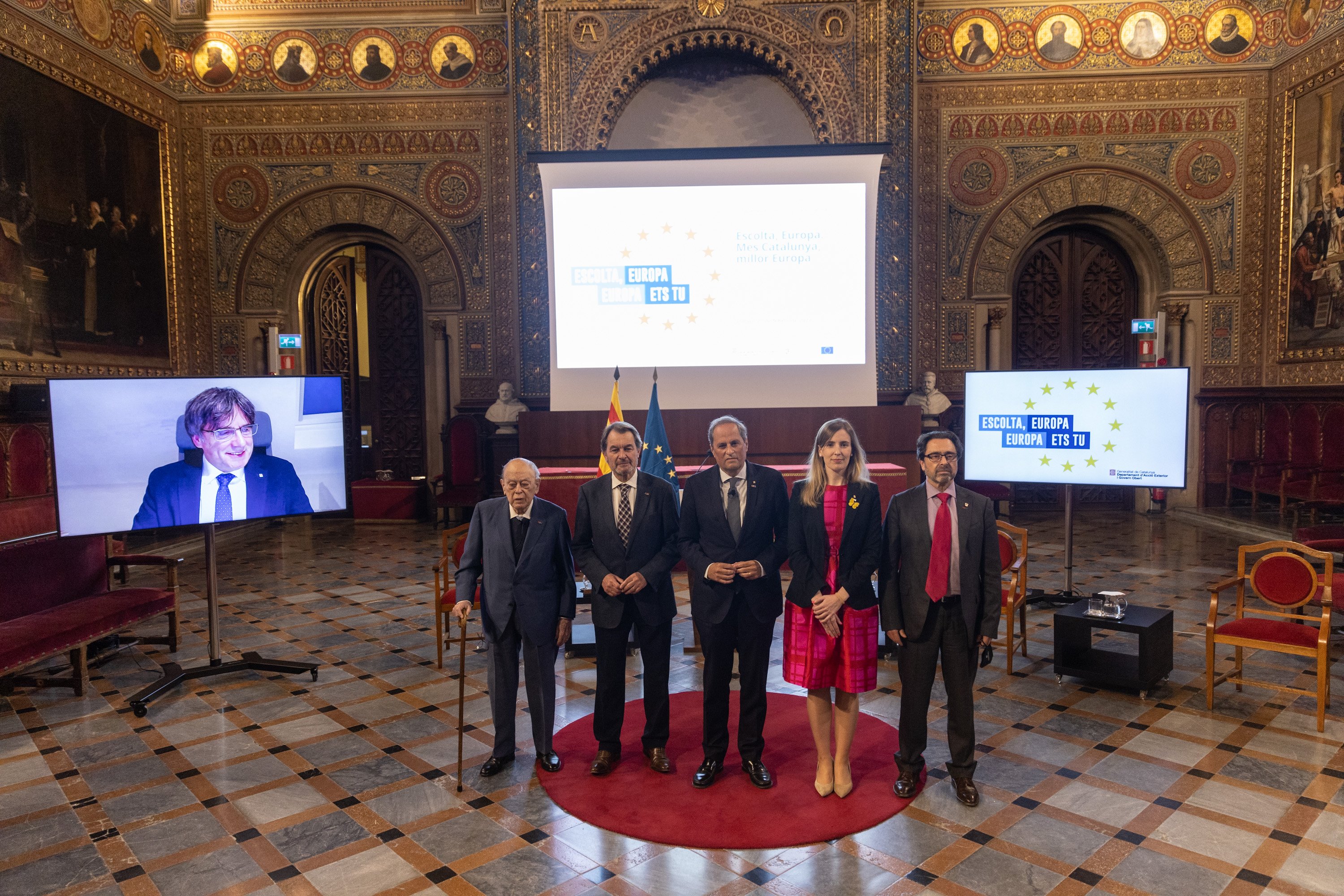 Carles Puigdemont, Jordi Pujol, Artur Mas, Quim Torra y Victòria Alsina en la conferencia Escolta Europa / Sergi Alcàzar