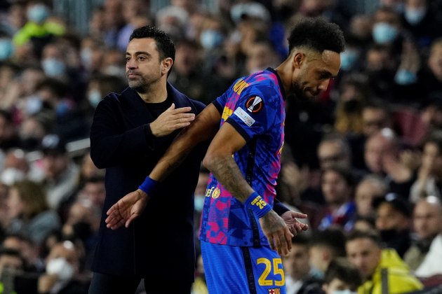 Xavi Hernandez Aubameyang Barca EFE