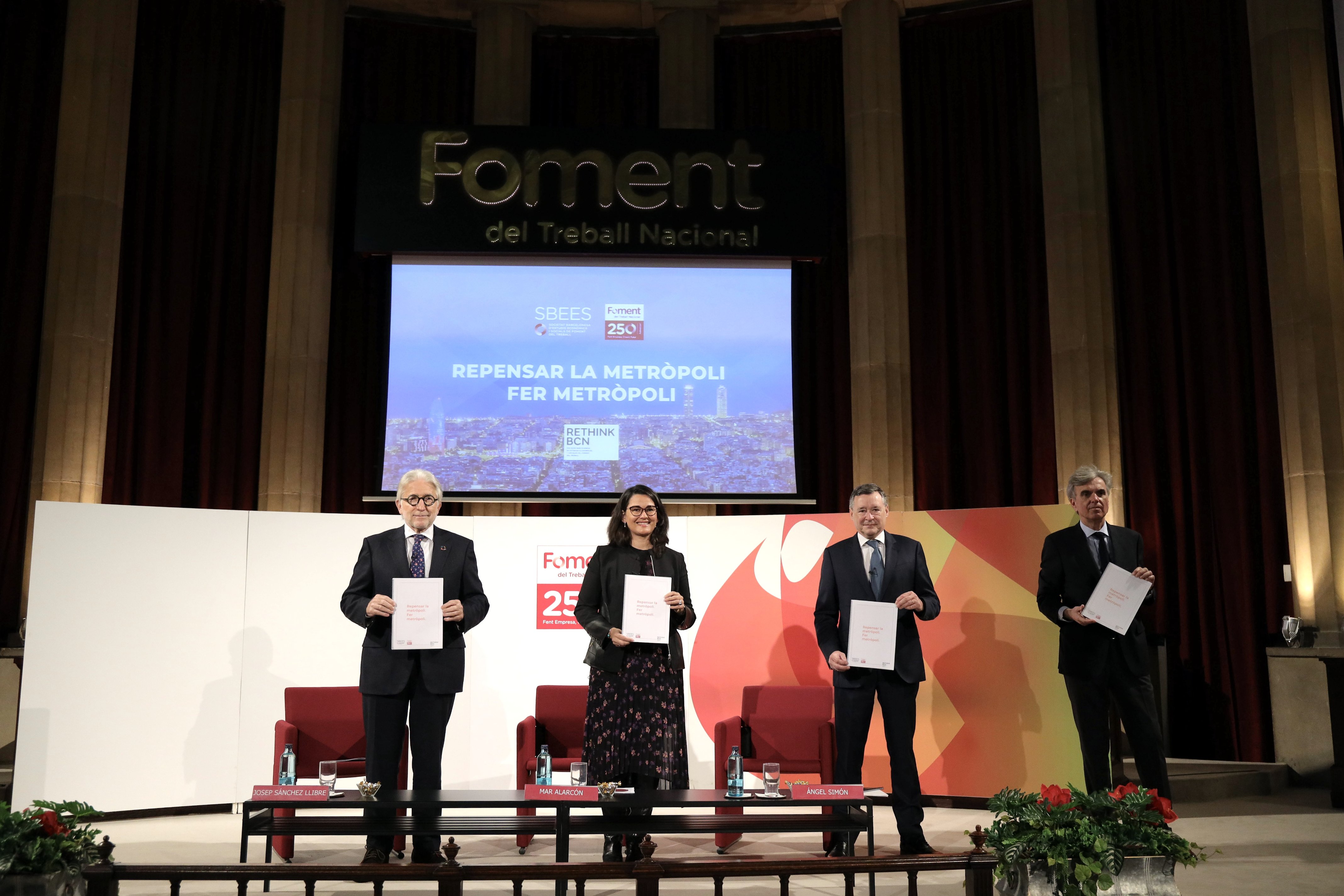 Foment pide "alianzas y diálogo" para que el Àrea Metropolitana sea referencia