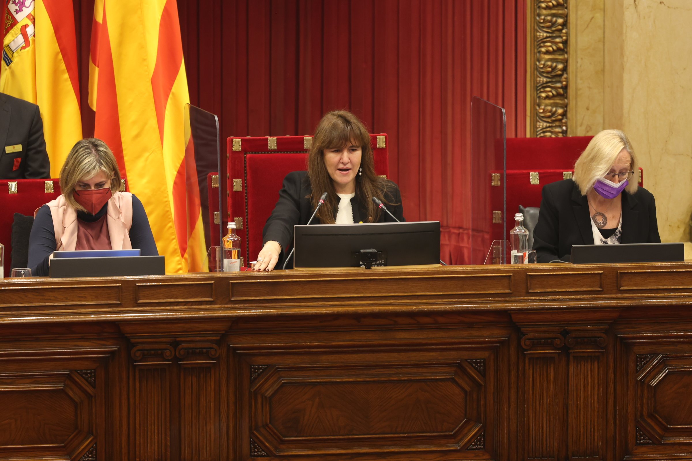 Court partially admits demands by Catalan speaker Borràs and process is delayed