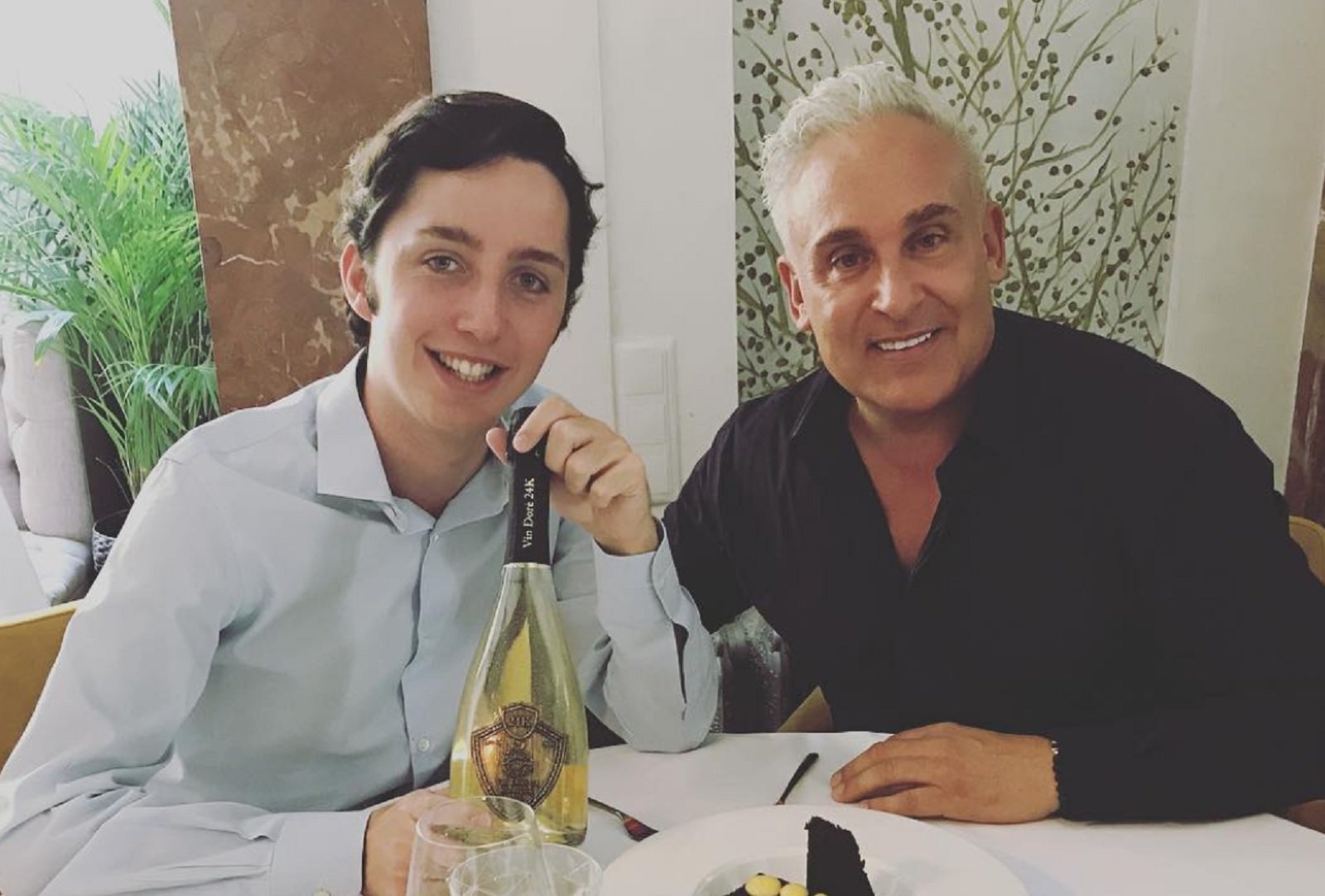 Nuevo escándalo Ayuso: una empresa de vinos cobró 17 millones por mascarillas