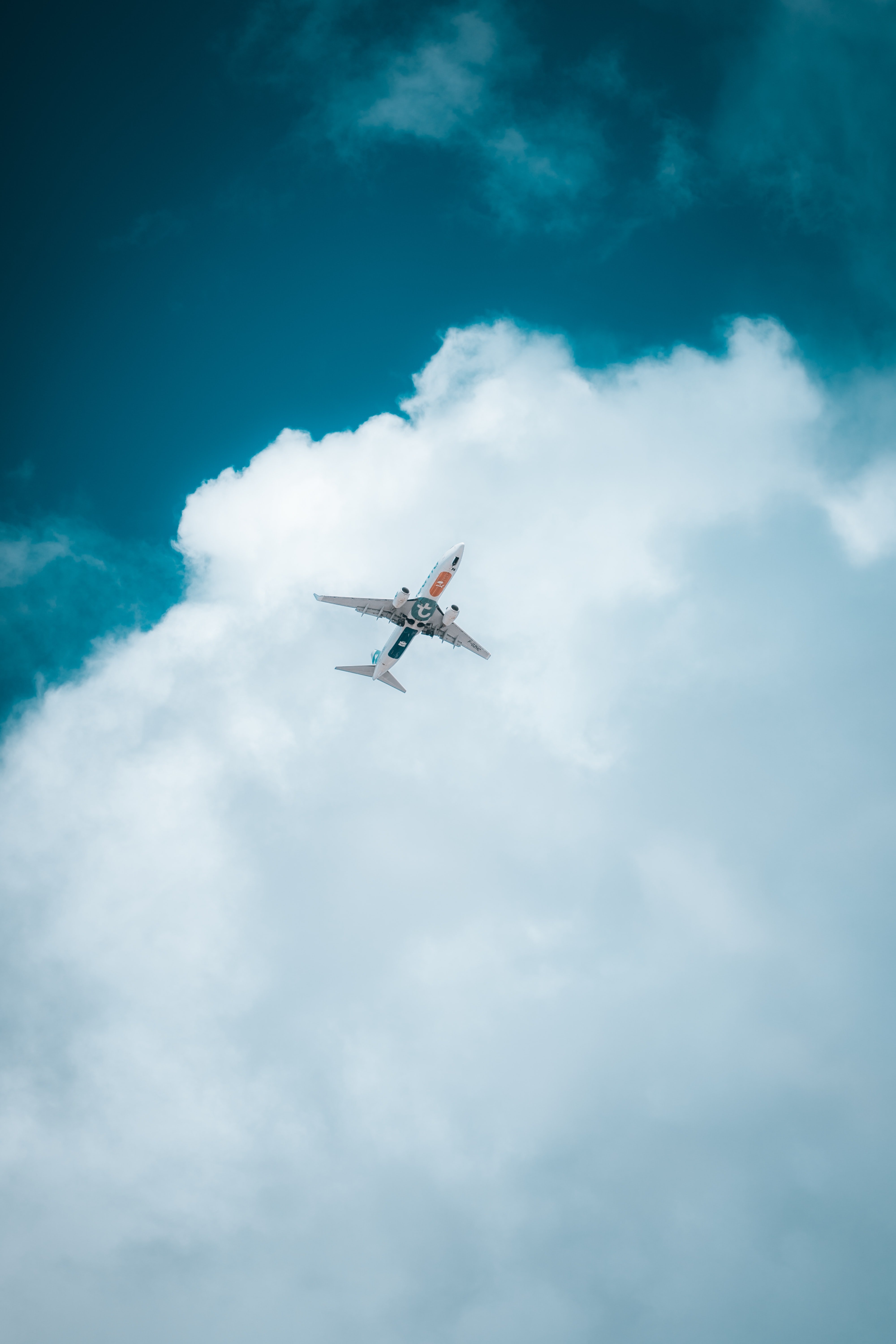 ¿Por qué el cielo está lleno de aviones fantasma?