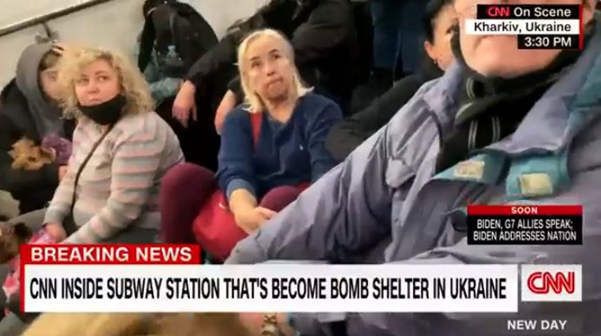 VÍDEO: Estaciones de metro a rebosar en Ucrania: ahora son un refugio antiaéreo