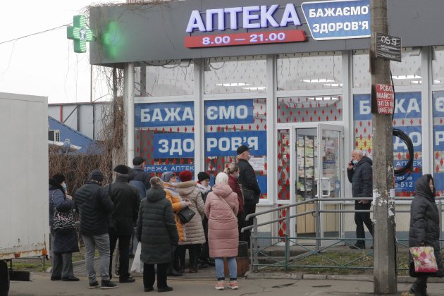 farmacia colas kiev guerra rusia ucrania efe