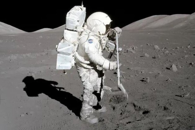Falten astronautes