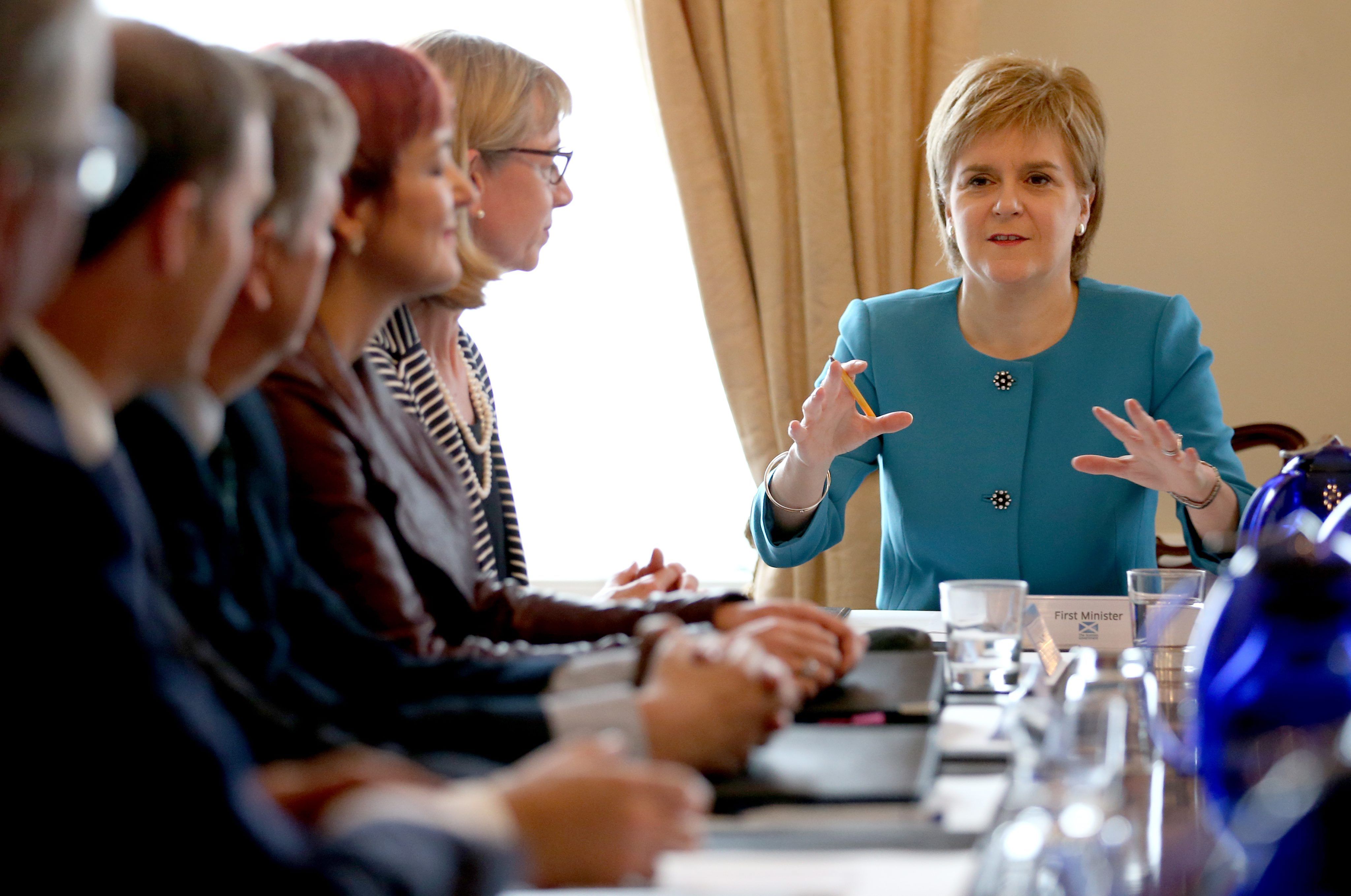 Sturgeon advierte que el Parlamento escocés podría vetar el Brexit