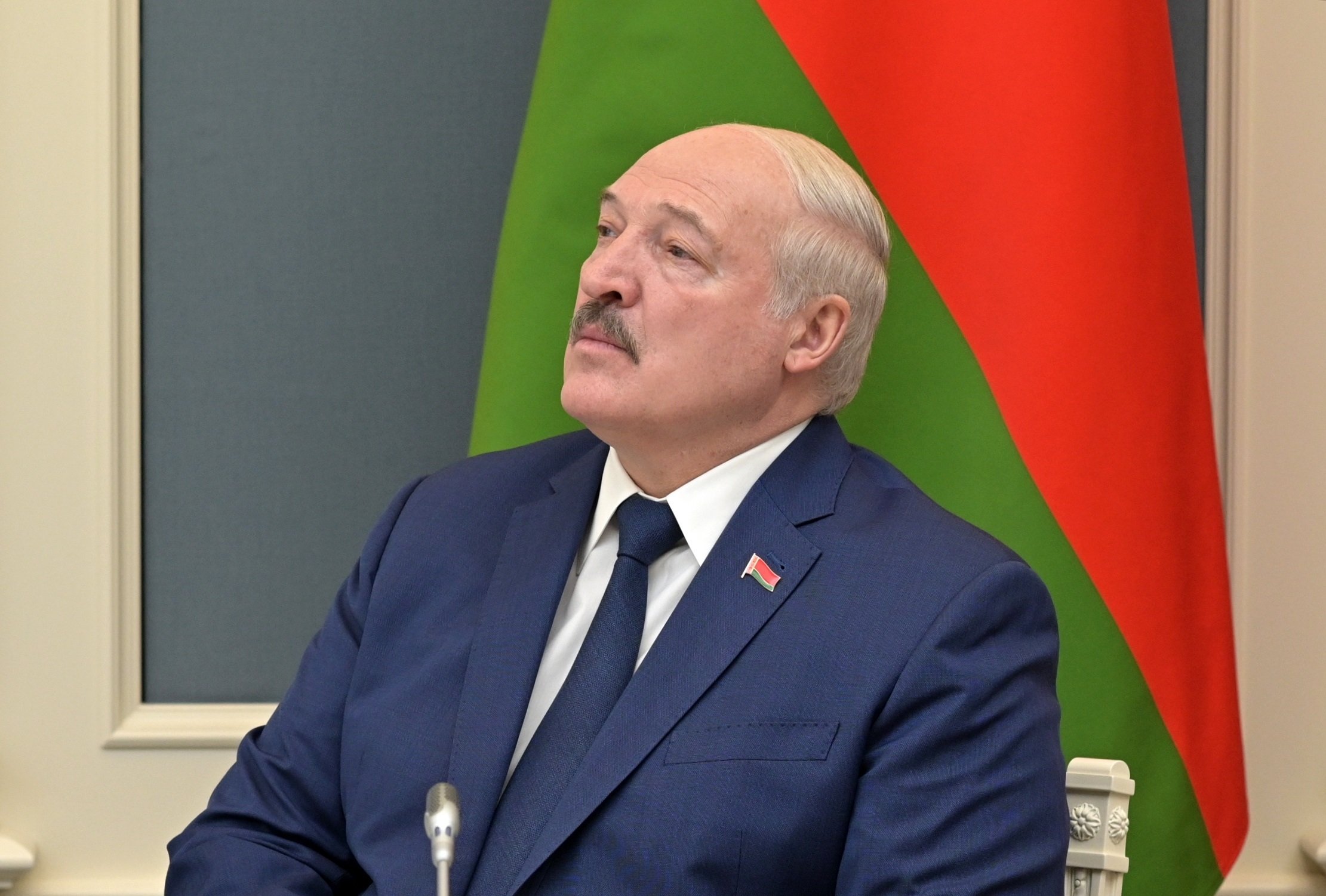 Bielorrusia va por libre: moviliza al ejército para prepararse para el combate