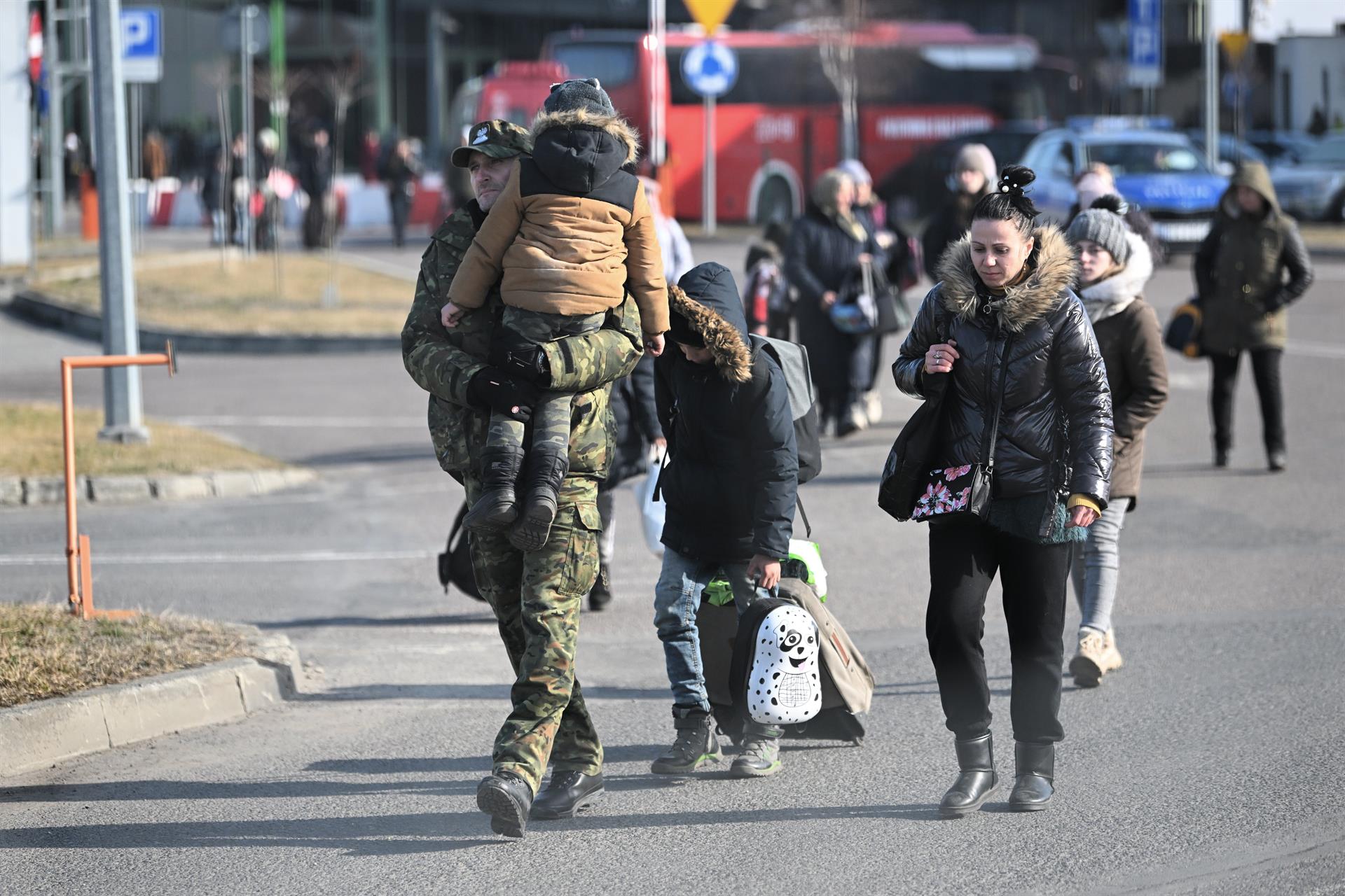 Guerra Rusia - Ucrania | Pánico entre refugiados en la frontera con Polonia