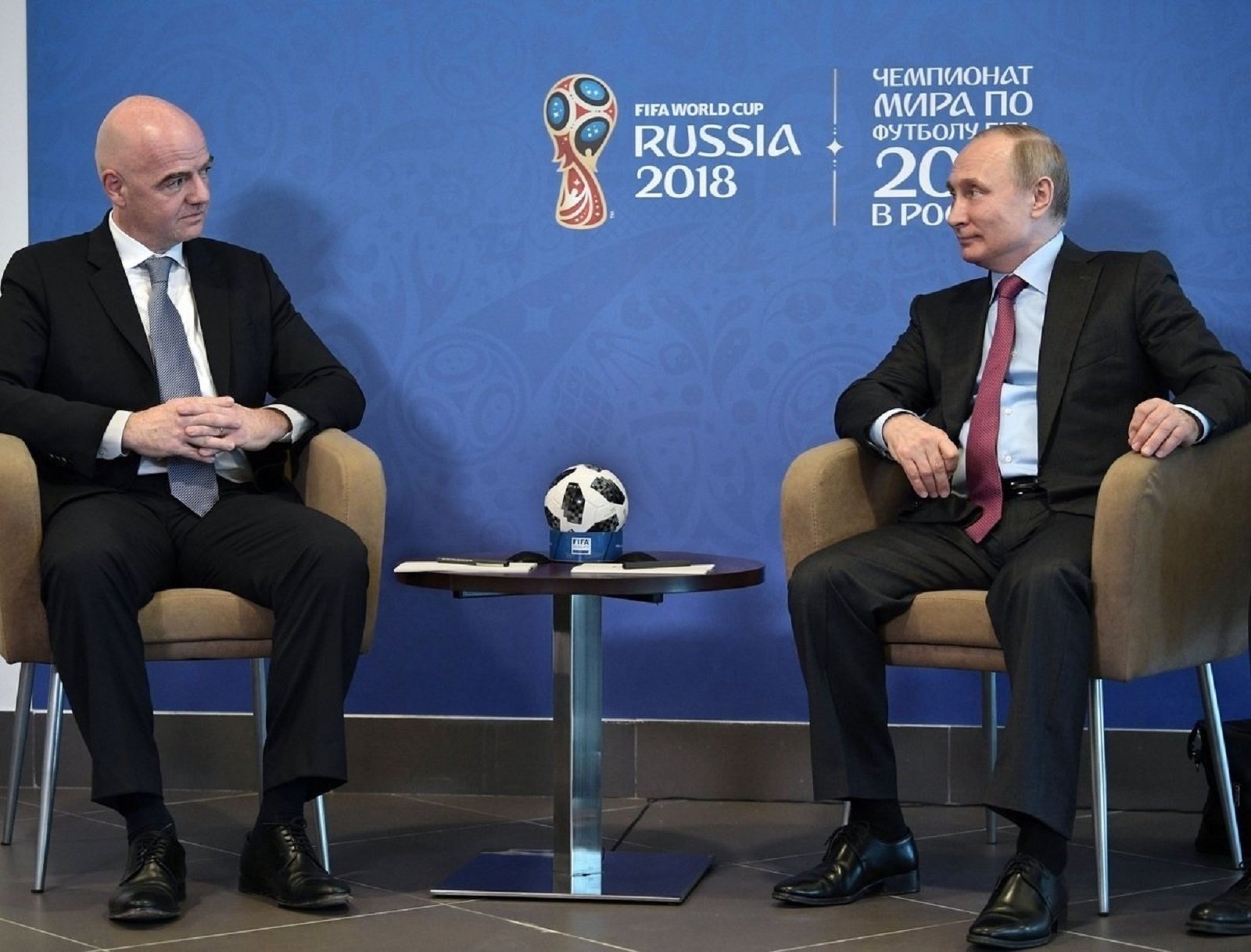 La FIFA no es planteja l'expulsió de Rússia de les seves competicions