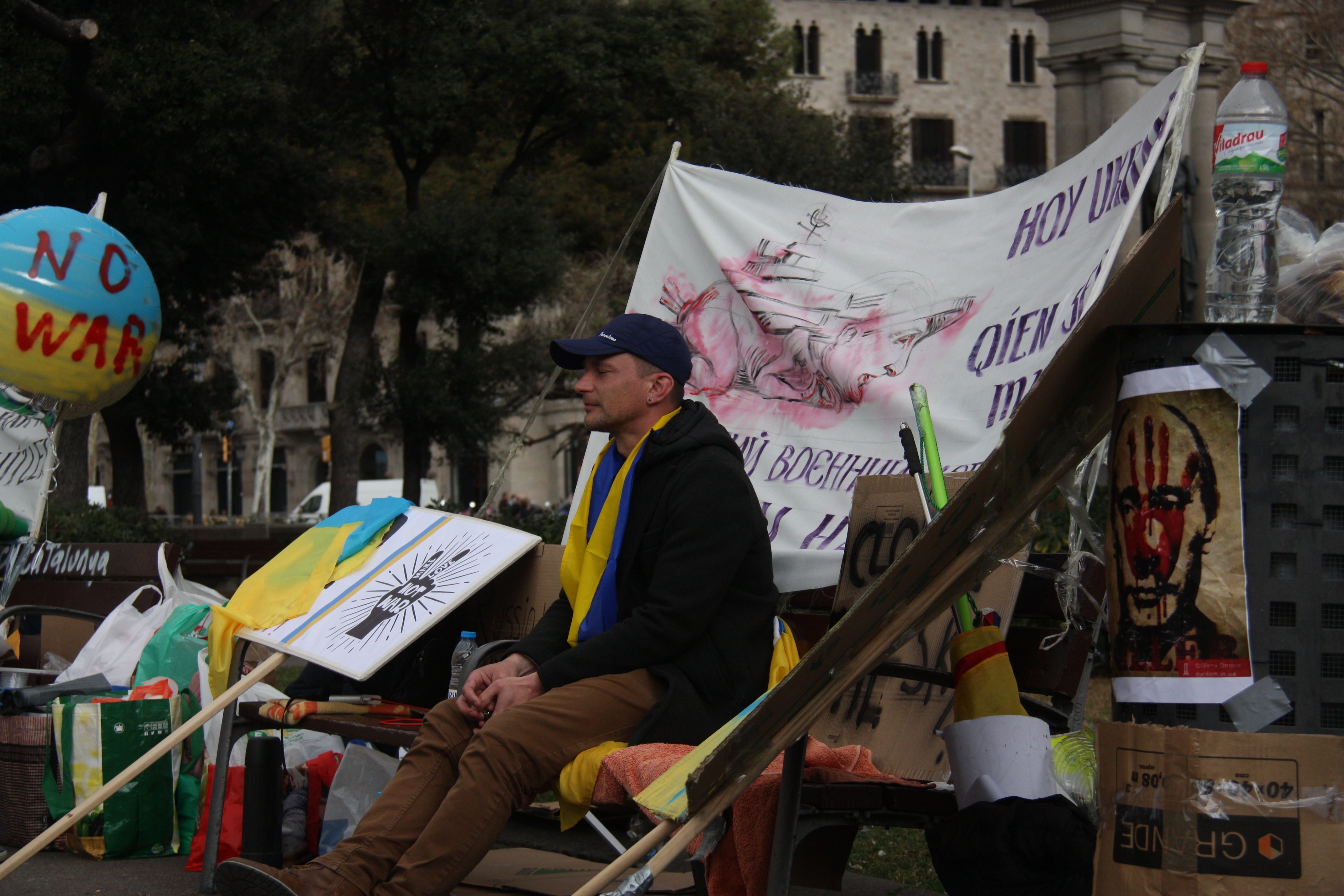 ucrania manifestant plaça Catalunya ACN
