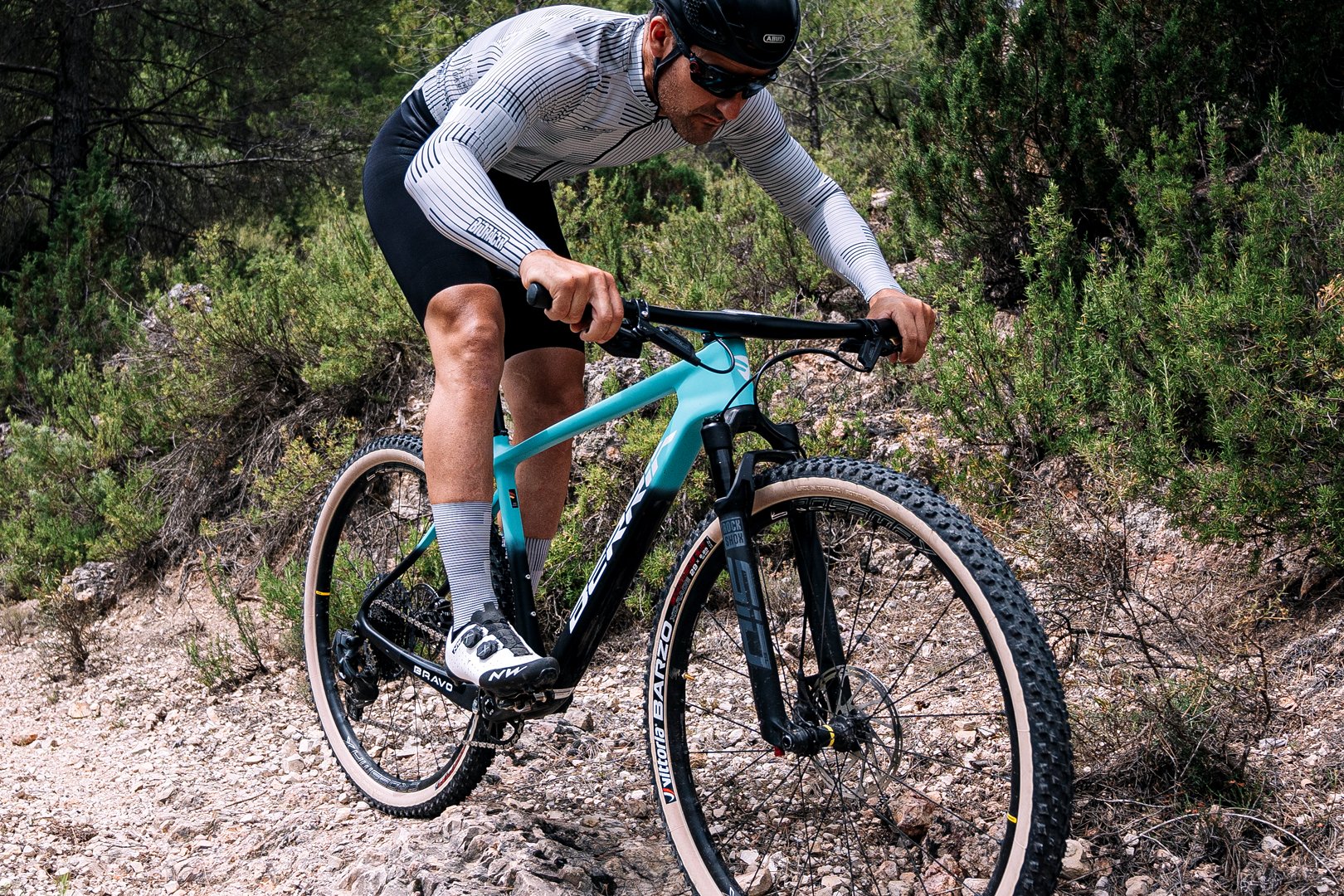 Las bicicletas del futuro, dos empresarios en Albacete se hacen millonarios vendiéndolas en 31 países