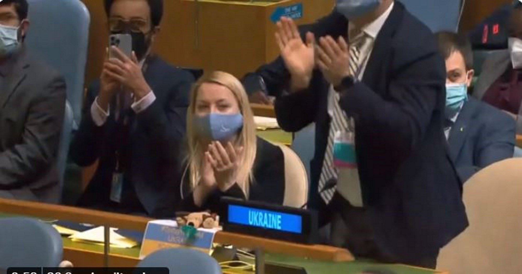 L'assemblea general de l'ONU condemna la invasió russa a Ucraïna i la Xina s'absté