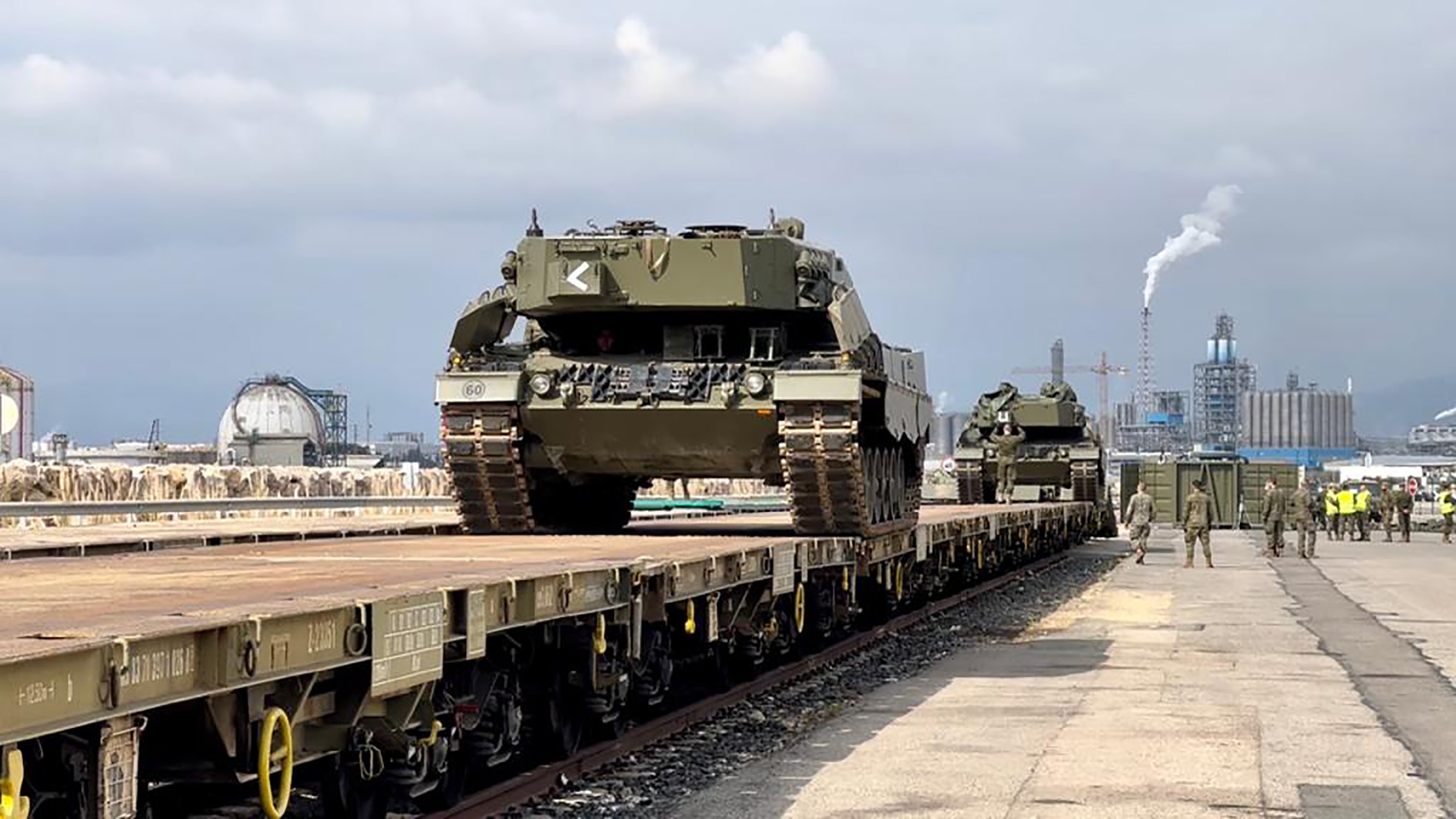 Militars i tancs espanyols desembarquen a Tarragona: els motius del desplegament