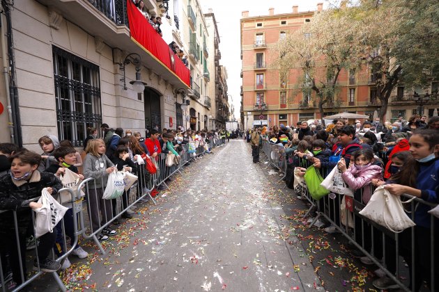 Sant Medir 22, caballos, caramelos, Gracia, niños - Sergi Alcàzar