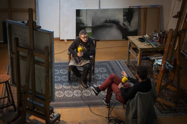 El pintor Isidre Manils en su taller - Montse Giralt