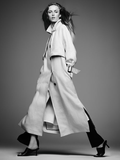 Gabardina de Massimo Dutti