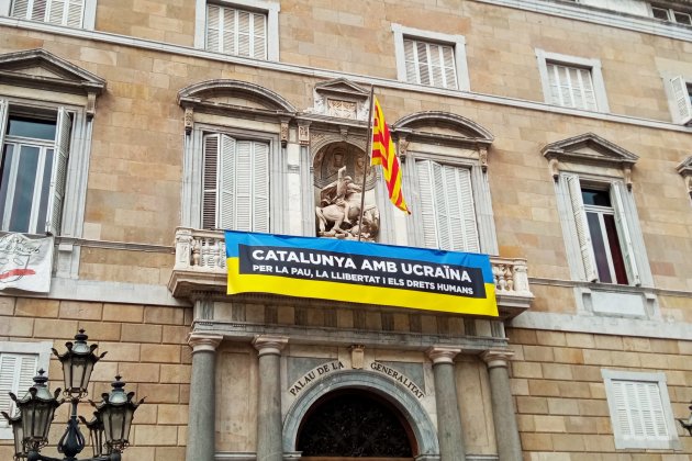 pancarta generalidad solidaridad ucrania foto jordi palmer