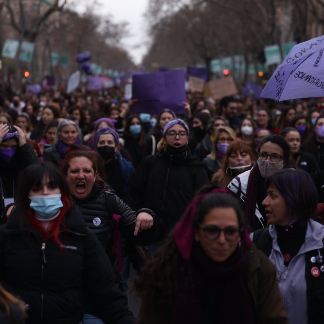 8M dia de la mujer concentración Barcelona Gran Via ambiente - Sergi Alcàzar