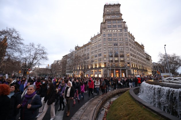 8M dia de la mujer concentración Barcelona Gran Via Paseo de Gracia ambiente - Sergi Alcàzar