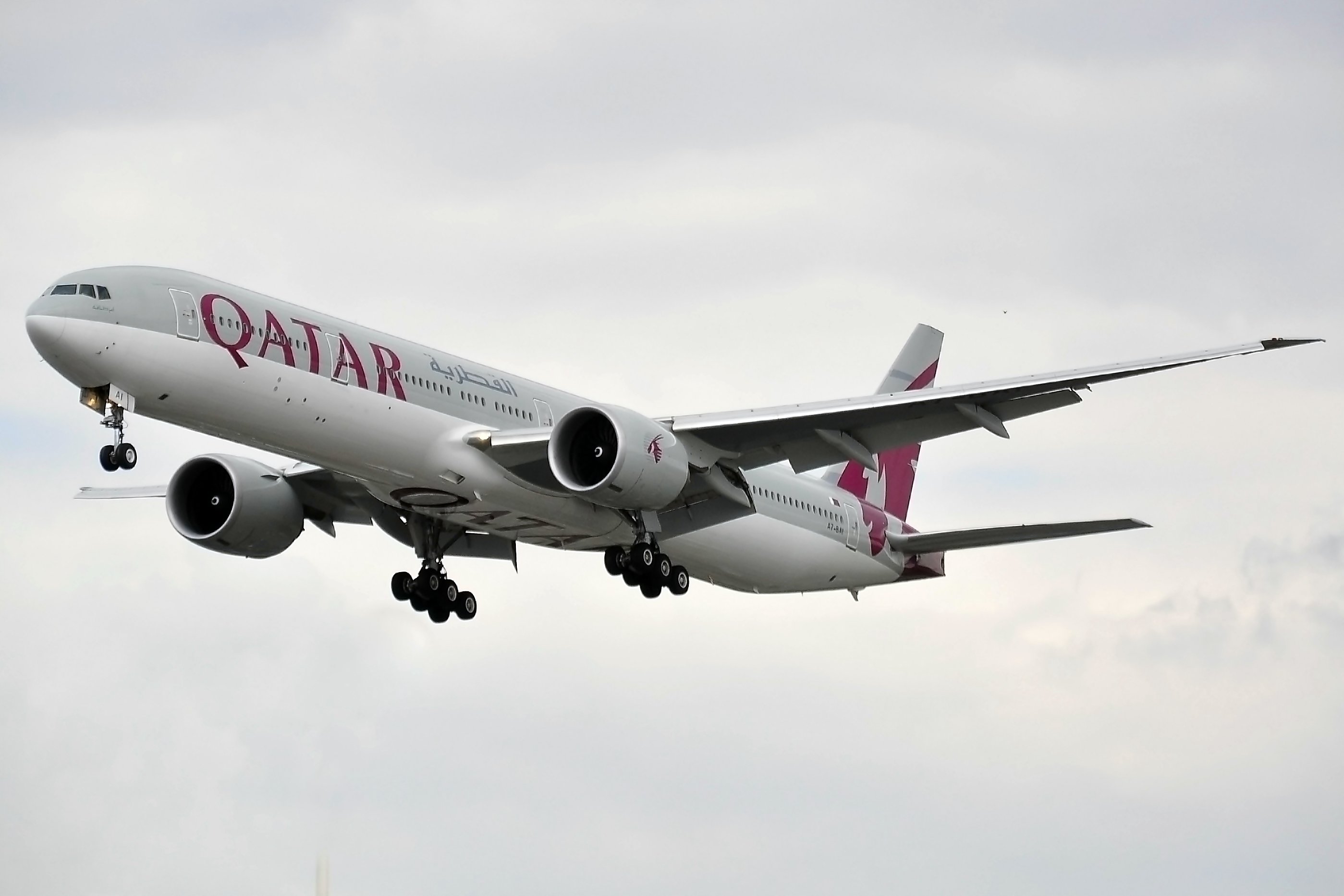 Qatar Airways desvía sus vuelos por la crisis diplomática