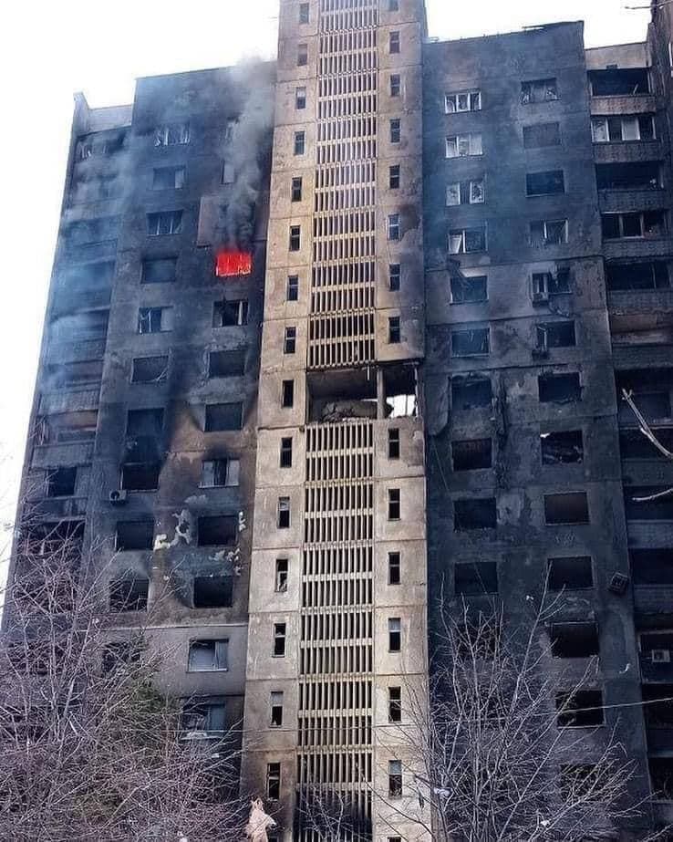 Edificio en ruinas en Járkov