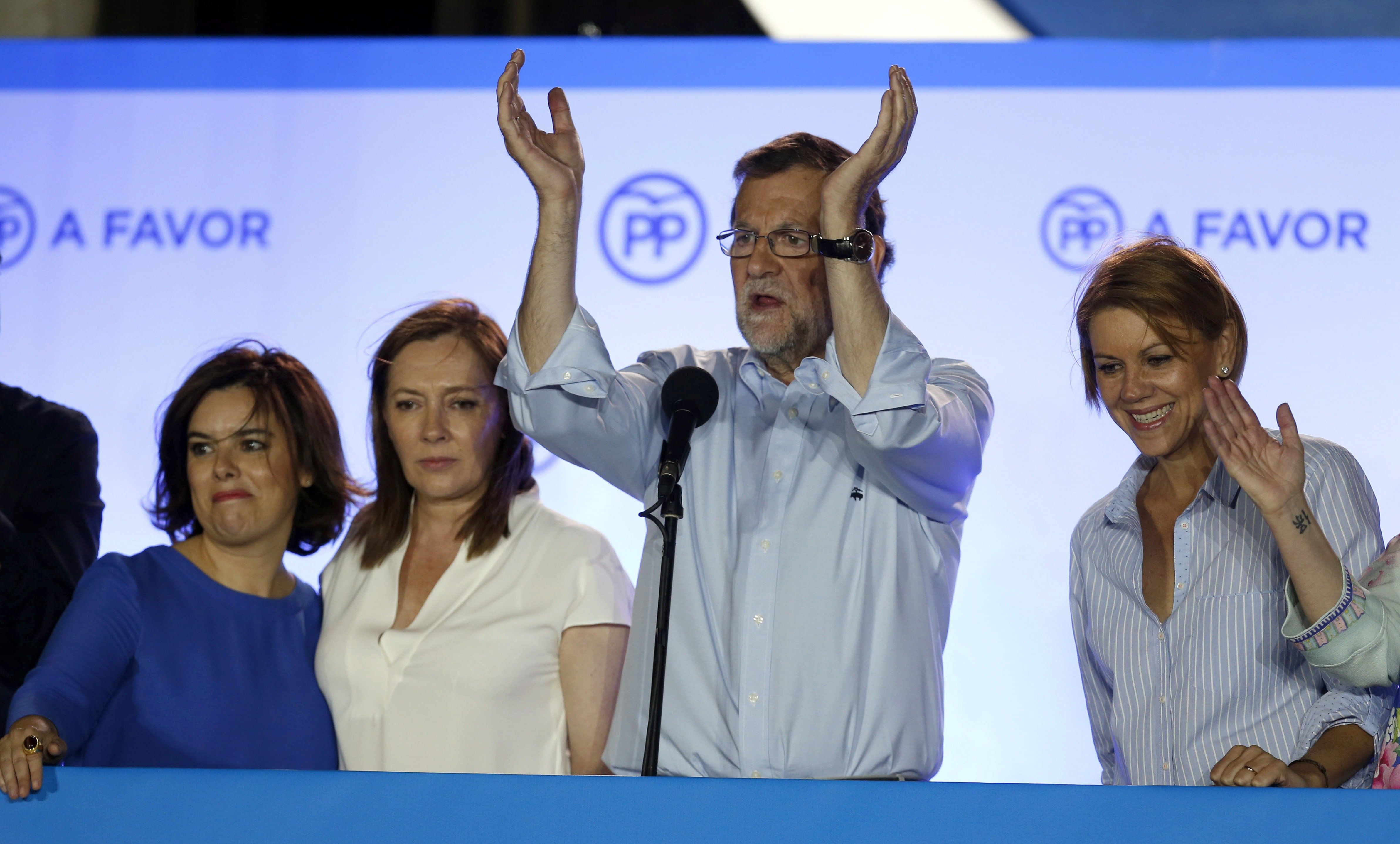 Rajoy sube y Sánchez corta el 'sorpasso' de Iglesias