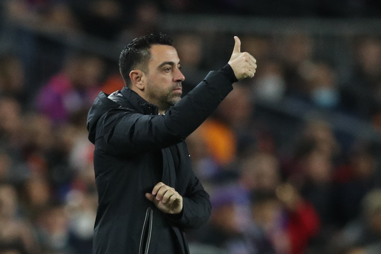 Dispuesto a traicionar a Florentino Pérez y fichar por el Barça si Xavi Hernández se lo pide