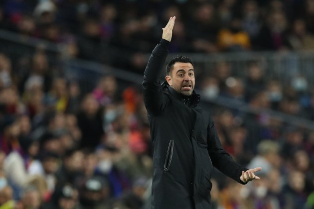 xavi hernandez gesto mando barca europa press